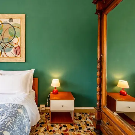 Camuzzoni For 4-5 People Verona