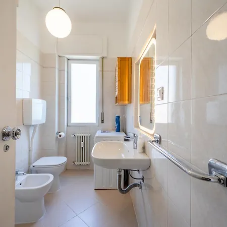 Camuzzoni For 4-5 People Apartman Verona