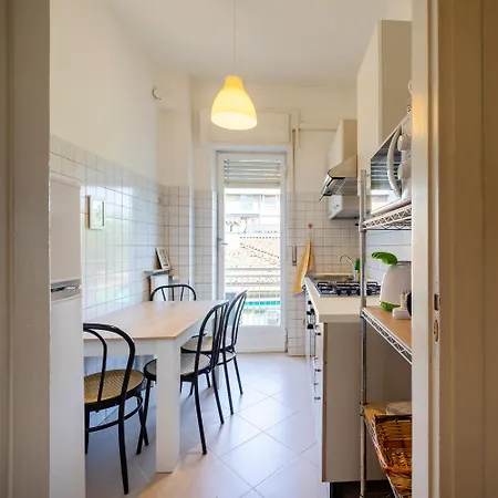 Camuzzoni For 4-5 People ורונה