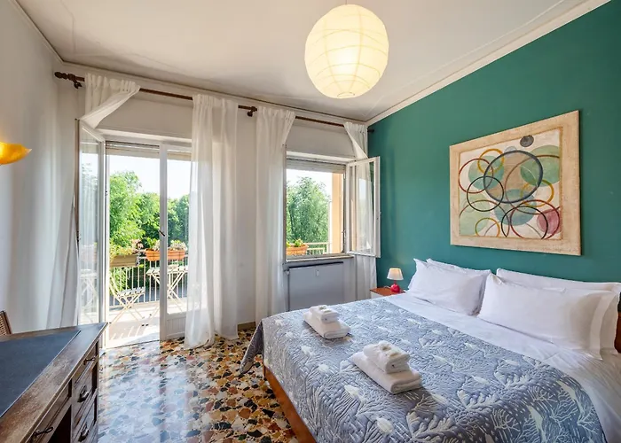 Camuzzoni For 4-5 People