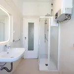 Apartment Camuzzoni For 4-5 People