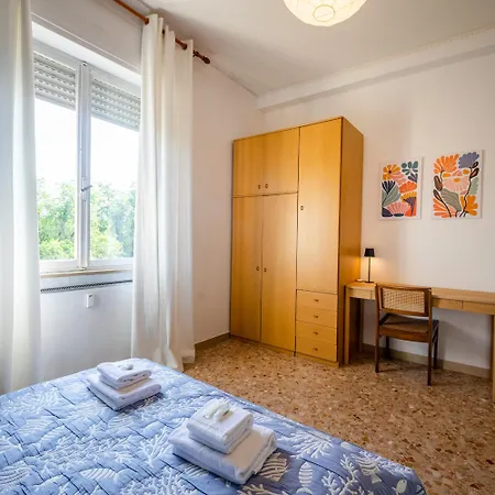 Apartment Camuzzoni For 4-5 People